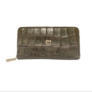 Beautiful Eric Javits pewter colored leather zip around wallet NWOT